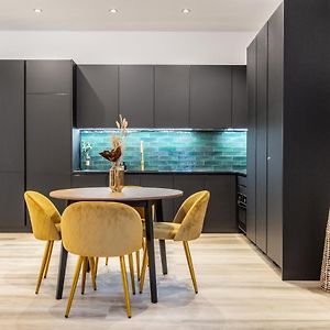 Suite Deluxe Valencia - Aiora Apartments